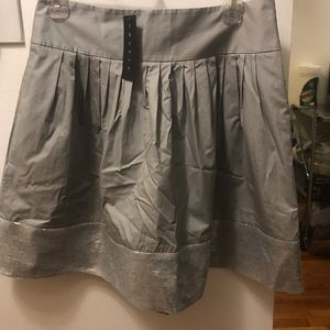 NWT pleated Theory skirt